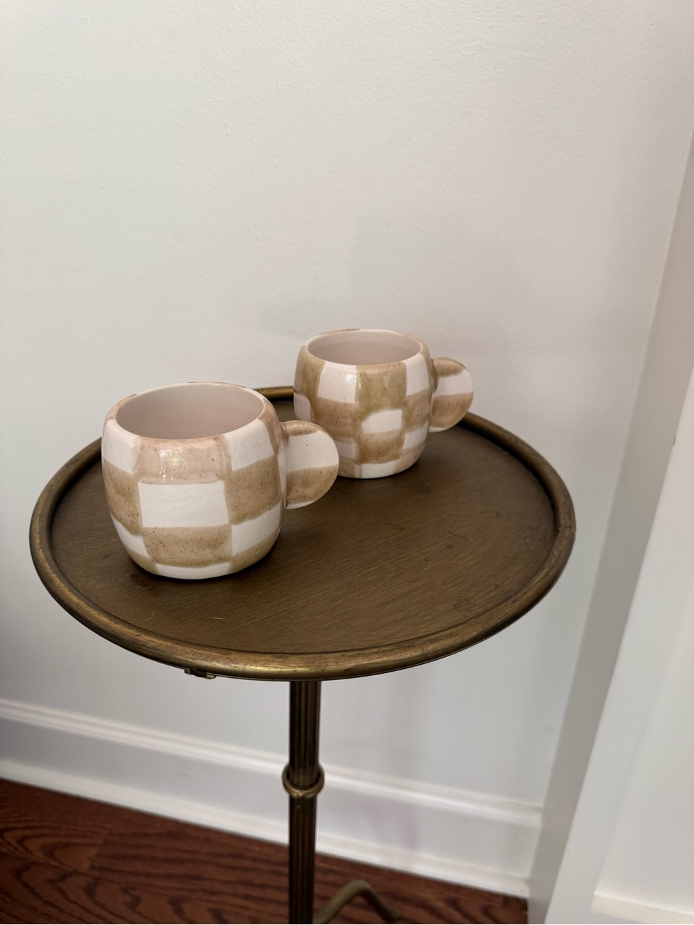 Checkered Ceramic Coffee Mugs Pair - Beige & White